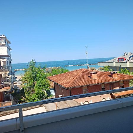 Hotel Adriana Bellaria-Igea Marina Esterno foto