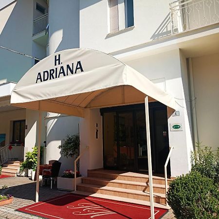 Hotel Adriana Bellaria-Igea Marina Esterno foto