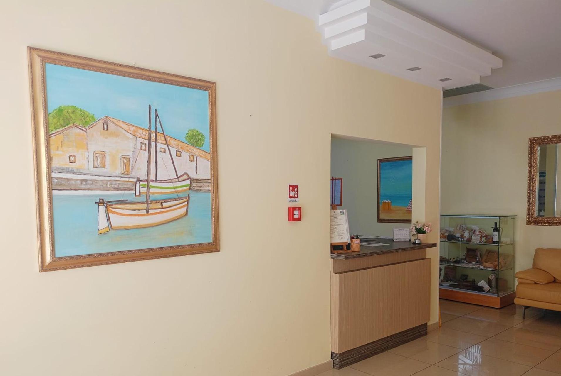 Hotel Adriana Bellaria-Igea Marina Esterno foto