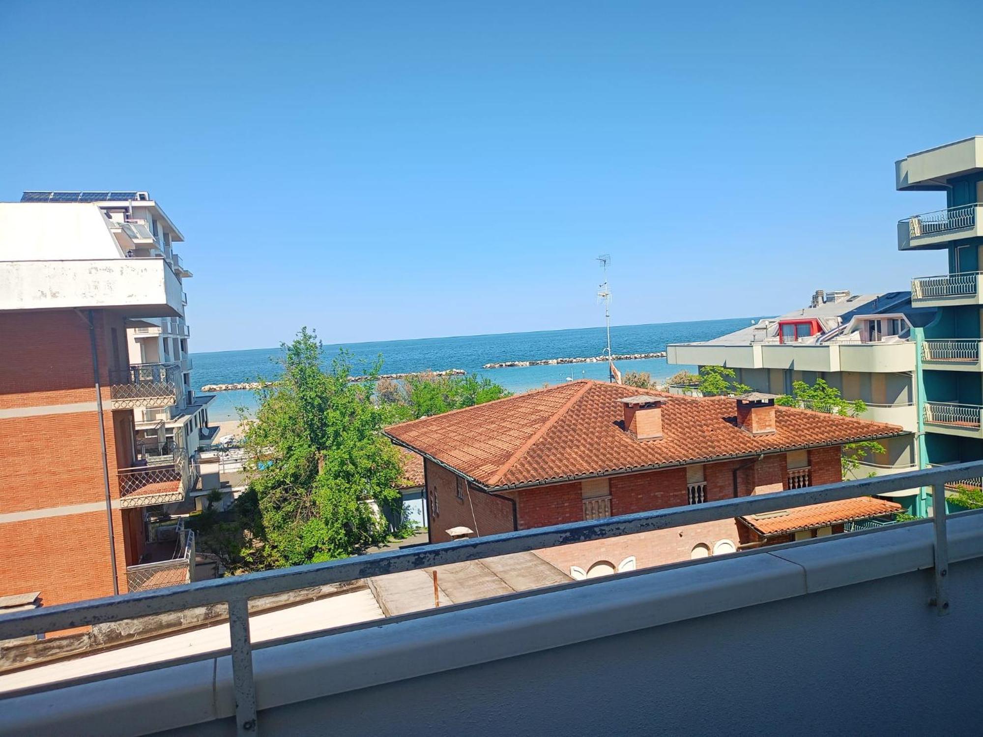 Hotel Adriana Bellaria-Igea Marina Esterno foto
